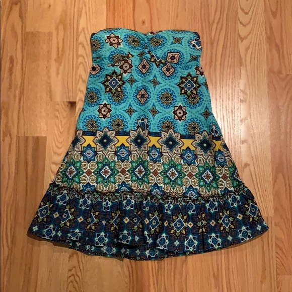 Urban Outfitters Dresses & Skirts - Strapless Printed Dress Urban Outfitters Dresses & Skirts - Strapless Printed Dress